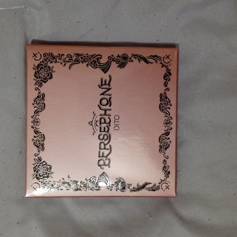 Persephone New Eyeshadow Pallette